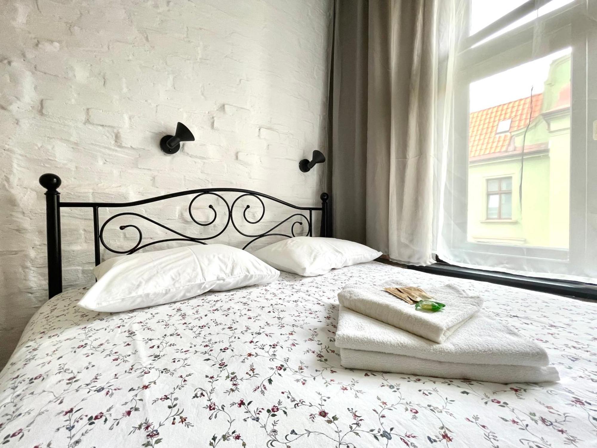 Copernicus Street Apartment - Broken Flowers And Twin Peaks Stary Toruń Exteriör bild